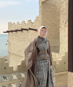 Alternative view of MODEL N’28 يرجى كتابة طول الدراعة في خانة الملاحظات